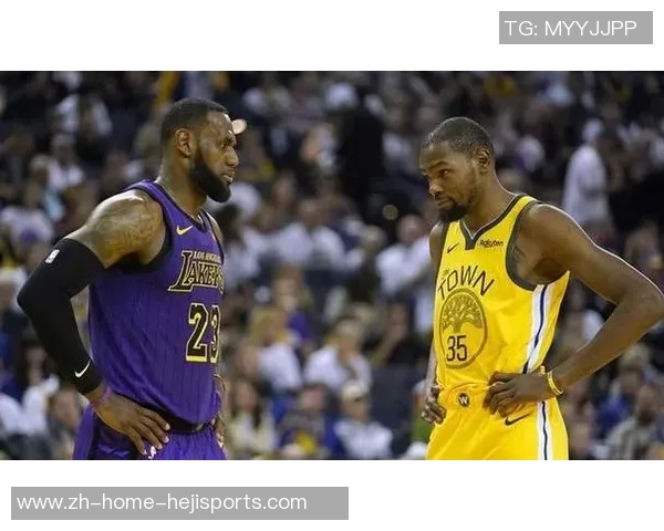 梅威瑟与嘴炮赛前对决分析双方战术及心理准备的深度探讨 梅威瑟与嘴炮赛前对决分析双方战术及心理准备的深度探讨